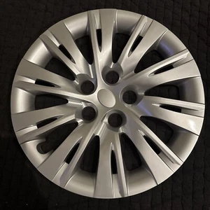 ONE SINGLE 2012-2014 TOYOTA CAMRY STYLE # 466-16S 16" REPLACEMENT HUBCAP NEW - Picture 1 of 4