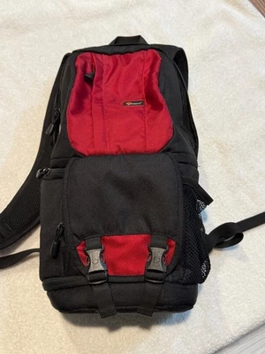 Camera Case Lowepro Fastpack 100 Padded Camera Backpack Bag Red & Black Clean - Image 1 of 4