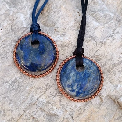 Tensor Ring Straight Line Cubit 333Mhz Blue Sodalite 1.3 inch Gemstone Necklace - Image 1 of 4