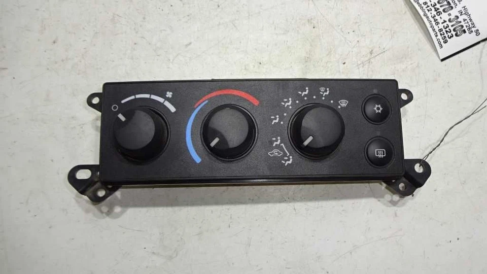 Controle de temperatura com vidro traseiro aquecido CA compatível com 05 DAKOTA 175208 - Imagem 1 de 4