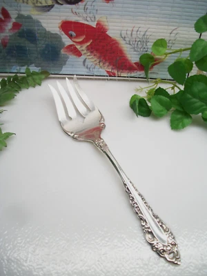 Oneida Community   ROYAL GRANDEUR    Silverplate  Cold Meat Serving Fork   1975 - Image 1 of 4