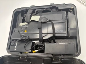 Vintage Sears Roebuck VHS Movie Video Camera Camcorder Set with Case - Picture 1 of 6