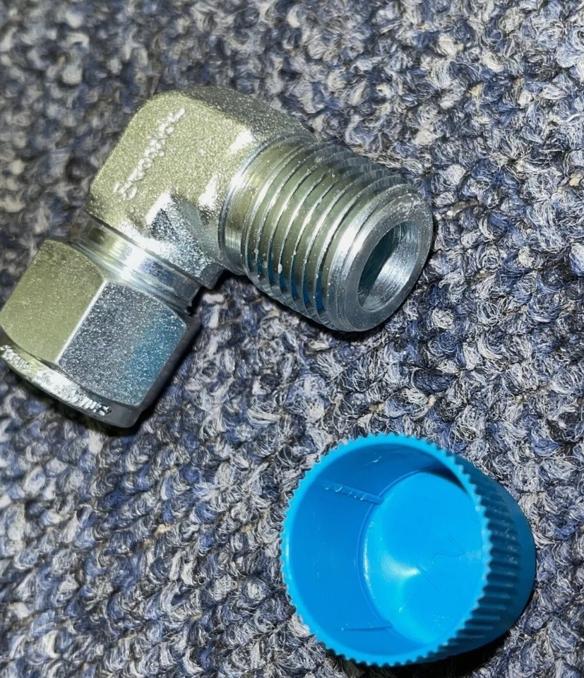 6 each Carbon Steel Swagelok Tube , Male Elbow, 1/2" Tube x 1/2 NPT  S-810-2-8 - Image 1 of 1