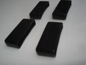 Lot de 4 embouts enveloppants pour fer plat 50x10mm noir patin chaise - Imagen 1 de 5