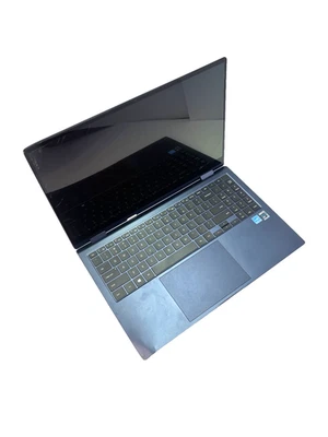 Portátil Samsung NP950QDB 15" i7 16GB SIN SSD/BATERÍA Para Piezas TIENE ALIMENTACIÓN Foto 1 de 4