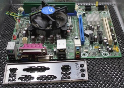 Intel DH61CR Socket LGA1155 Motherboard Bundle with i3 3rg Gen CPU & 8gb Ram - Image 1 of 4