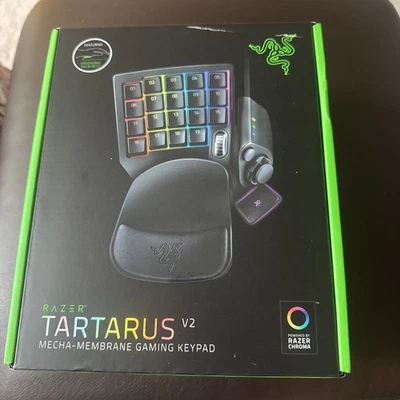Razer Tartarus V2 Mecha-Membrane Gaming Keypad - 32 Programmable Keys - Image 1 of 3