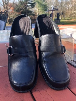 Zapato 6.5 M Mujer Mula Croft & Barrow Cuero Negro Superior 2 1/8 Bloque Tacón Foto 1 de 4