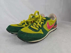 RARE 2008 Nike Sneakers Green / Pink Suede Synthetic Internationalist Women's 7 - Picture 1 of 24