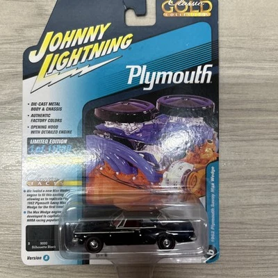Johnny WHITE Lightning Chase Classic Gold 1962 Plymouth Savoy Max Wedge negro R2 Foto 1 de 4