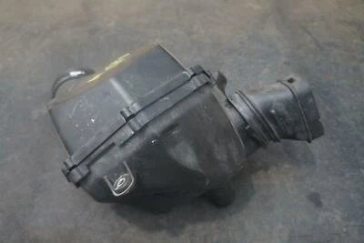 Entrada de caixa de filtro limpador de ar direito 13717843290 BMW M6 F12 F13 2013-19 M5 F10 - Imagem 1 de 4