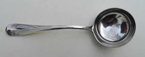 Heavy Sterling Silver Hanoverian Sauce Ladle by William Comyns of London, 1915 Cover