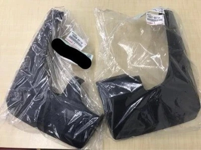 Toyota Genuine Land Cruiser 70 Series 1990-04 Rear Mud Guards Flaps Splash OEM - Imagem 1 de 4