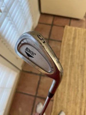 Medicus Pro 38” Single Hinge Swing Trainer 5 Iron RH Original Factory Grip - Image 1 of 4