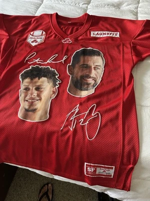 Camiseta Promocional State Farm Patrick Mahomes X Aaron Rodgers ¡RARA! Talla L   Foto 1 de 4