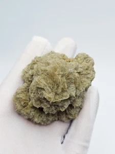 Gypsum crystal, Desert Rose 90 g - a unique Ukrainian sample with fluorescent - Picture 1 of 8