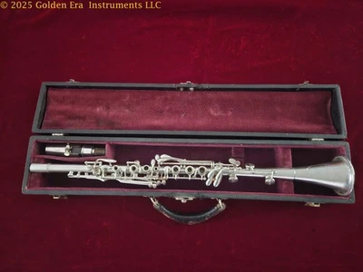 Clarinete de metal Cavalier de Conn alrededor de 1930 Foto 1 de 4