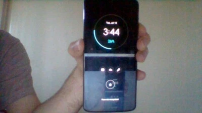 摩托罗拉 Moto Z4 - 128GB - 闪存灰色 (Verizon)(单 SIM 卡) — 第 1/4 张图片