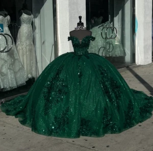 Smaragdgrüne Quinceanera Kleider Schulterfrei Süß 15 16 Ballkleider - Bild 1 von 10