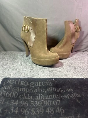 Mob Wife-Pedro Garcia Plataforma Gamuza Tacón Alto Botines-Talla US 10 Jersey Niña Foto 1 de 4