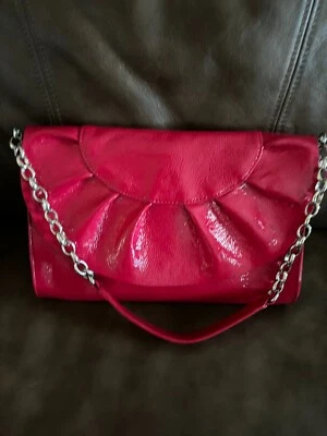 BAEKGAARD 扇形红色专利皮革小号链条/皮革表带 ** — 第 1/4 张图片