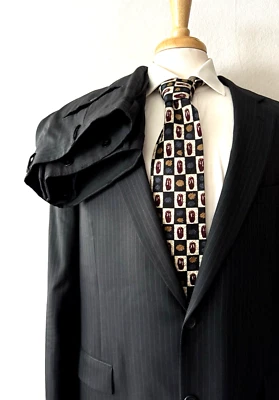 Jos. A. Bank 2-Piece Suit Men's 46L Long - 40 x 33 Black Striped Wool 2-Button - Imagem 1 de 4