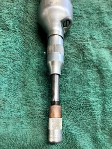 ALEMITE Model 7585 Grease Gun - Picture 1 of 3