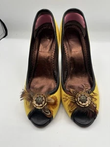 Vintage J. Crew Yellow Feather Crystal Peep Toe Heels Made In Italy Size 8 - Picture 1 of 11