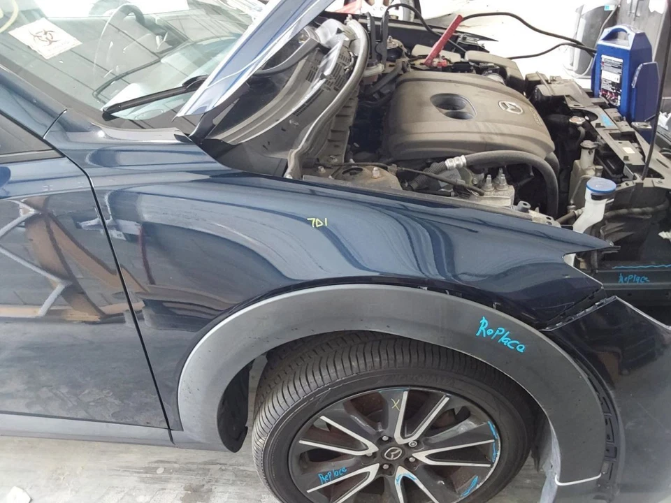 (LOCAL PICKUP ONLY) Passenger Right Fender Fits 16-22 MAZDA CX-3 3037105 - Image 1 of 4