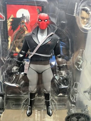 Punzonadores de página RED HOOD PLATINUM DC Direct Multiverse Mcfarlane 2024 Foto 1 de 4