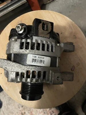 ALTERNADOR TOYOTA MATRIX COROLLA 1.8L 03-08 TRACCIÓN DELANTERA OEM Pontiac Vibe 27060-00110 Foto 1 de 4