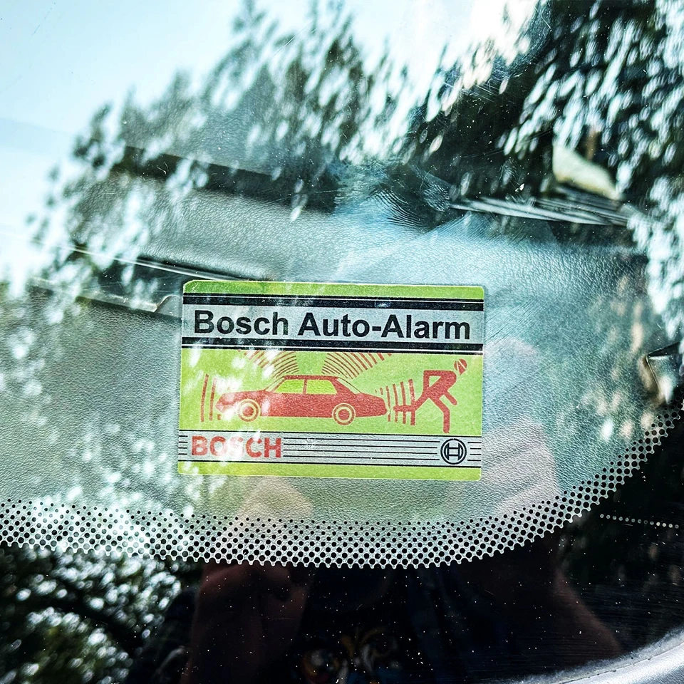 Bosch Window Safety Sticker Decal - High Quality Protective Warning Label — 第 1/3 张图片