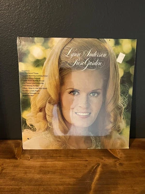 SEALED! Lynn Anderson 'Rose Garden' Vinyl Record - 1971 - C 30411 - Image 1 of 2