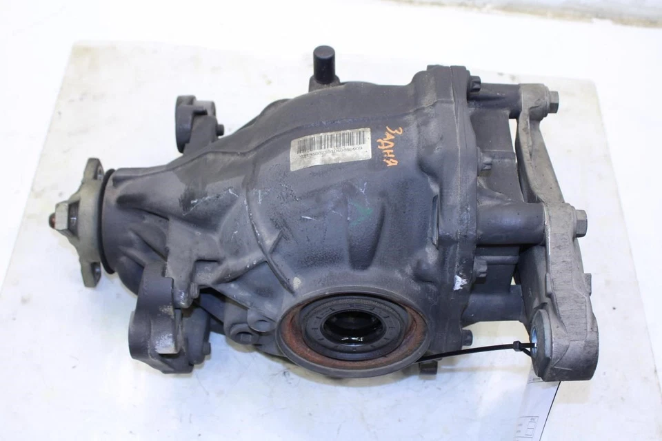 2007-2011 Mercedes-Benz S550 5.5L AWD Rear Axle Differential Carrier 2.65 ratio - Image 1 of 4