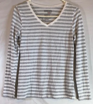 Camiseta Danskin Now Mujer Activa Mediana Gris Blanco Rayas Manga Larga Cuello en V Informal Foto 1 de 4