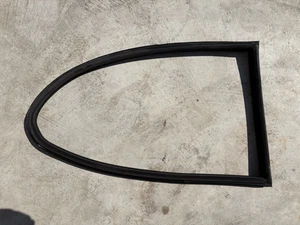 01-06 OEM BMW E46 M3 cupé cuarto trasero derecho ventana vidrio sello resistente a la intemperie - Imagen 1 de 6