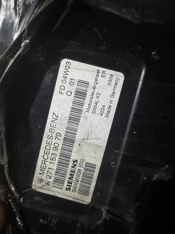 Mercedes ECU A2711539079 Siemens VDO 5WK90506[03] FD 04W03 Engine Control Unit - Image 1 of 1