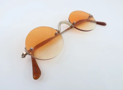 Vintage Giorgio Armani sunglasses 45-24 140mm mod. 191 made in Italy - Image 1 of 4