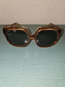 Vintage Over-Sized Square Brown Tortoise Women's Sunglasses-Made In Italy - Picture 1 of 8
