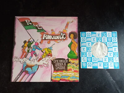 LP + SP FUNKADELIC - ONE NATION UNDER A GROOVE / excellent état - Photo 1/4