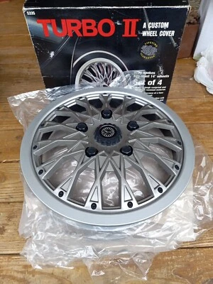 Cubiertas de rueda Cal Custom Hawk Turbo II de 14 pulgadas Foto 1 de 4