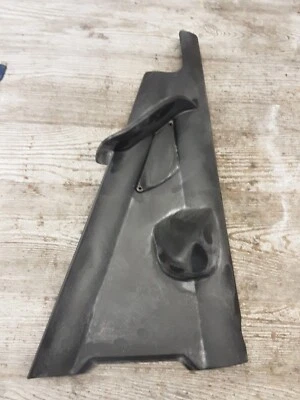 12 Can-am Spyder RT Roadster 2012 cubierta de brazo de control inferior delantero izquierdo plástico Foto 1 de 4