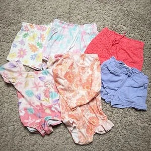 Lotto abbigliamento bambina 6 pezzi pantaloncini costumi da bagno taglia 2T - Foto 1 di 6