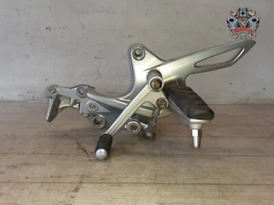 FUSSRASTENHALTER VORNE LINKS BMW F 800 ST VON 2006 bis 2012 - REF: 100 - Bild 1 von 9