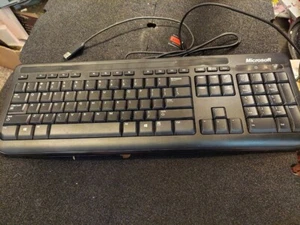 Microsoft 400 USB Wired Keyboard Model 1366 tested working  - Picture 1 of 5