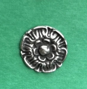 Vintage Pewter Buttons. 🇳🇴  8  ~ 11/16”. Excellent Quality! NOS 🌼🌸 Norway - Picture 1 of 5