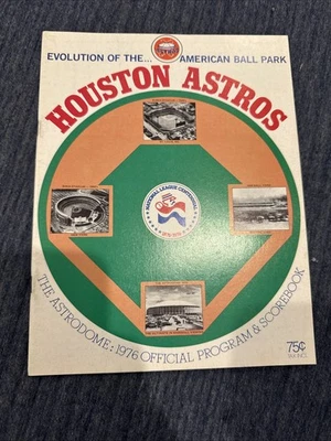 1976 HOUSTON ASTROS V CUBS PROGRAM & SCOREBOOK  UNSCORED - Image 1 of 4