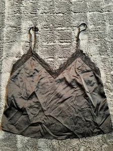 FOREVER 21 Camisole Top Women Medium Black Lace Trim Sleeveless Adjustable Strap - Picture 1 of 9
