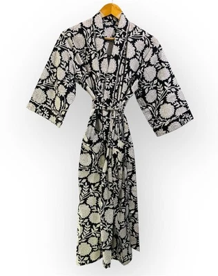 Bata Kimono Floral Negra Algodón Orgánico Estampada a Mano Bata Boho Dressing Foto 1 de 4
