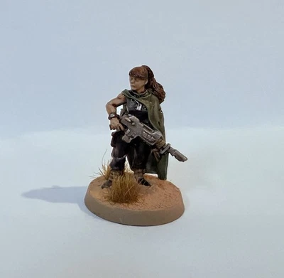 Warhammer 40K Gaunts Fantasmas Mujer Soldado Raro Fuera de Uso Pintado y Basado Foto 1 de 2